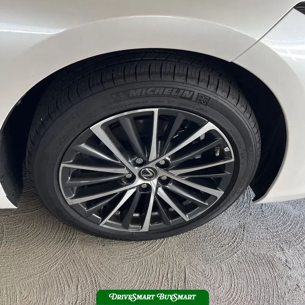 2025 Lexus ES 350 Base