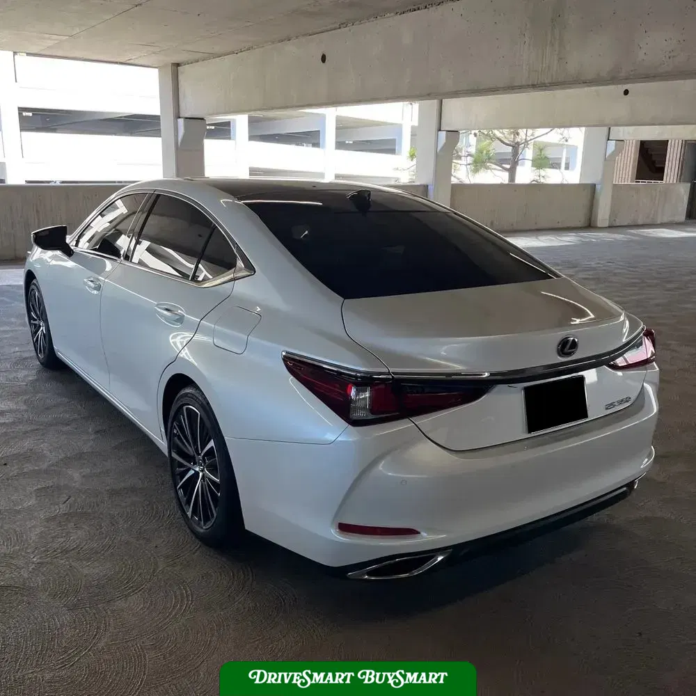 2025 Lexus ES 350 Base