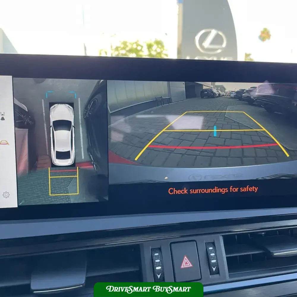 2025 Lexus ES 300h Luxury