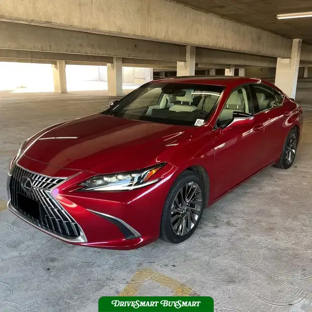 2024 Lexus ES 300h Luxury