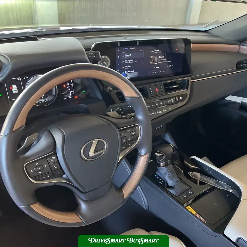 2024 Lexus ES 300h Luxury