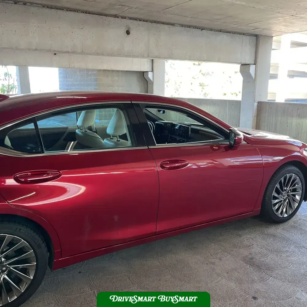 2024 Lexus ES 300h Luxury
