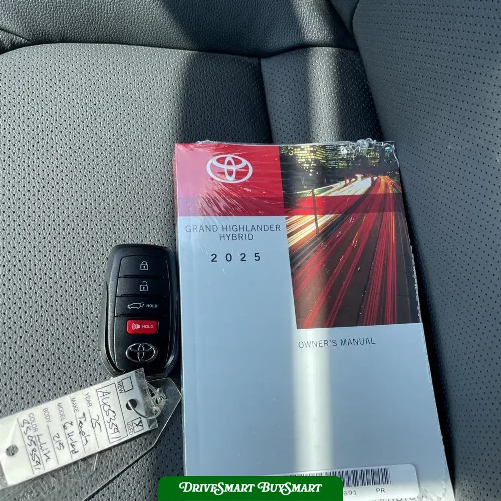 2025 Toyota Grand Highlander Hybrid XLE