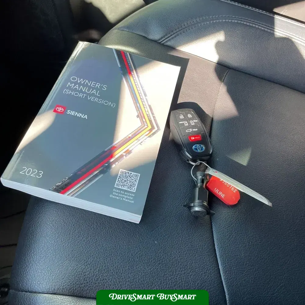2023 Toyota Sienna Woodland Edition