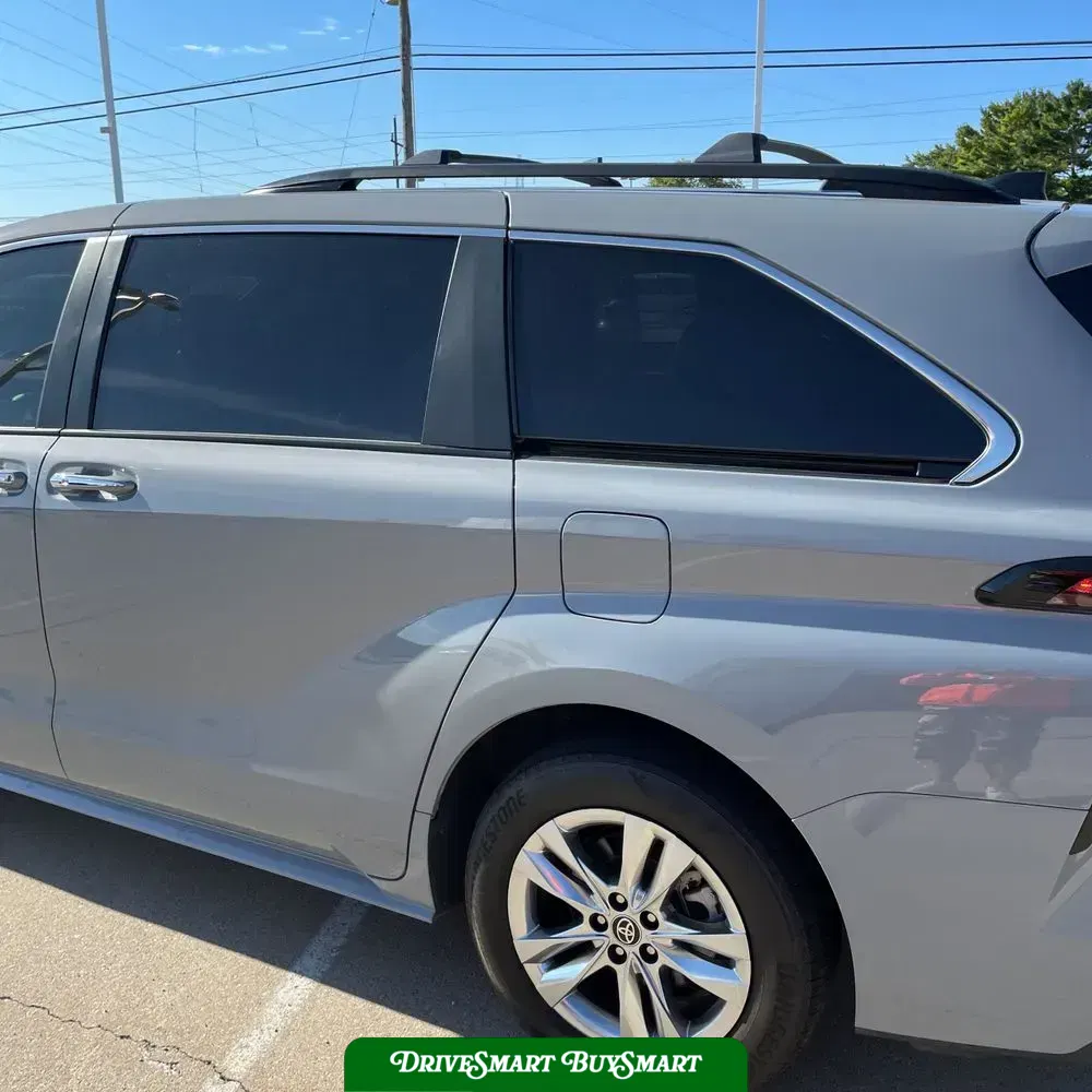 2023 Toyota Sienna Woodland Edition