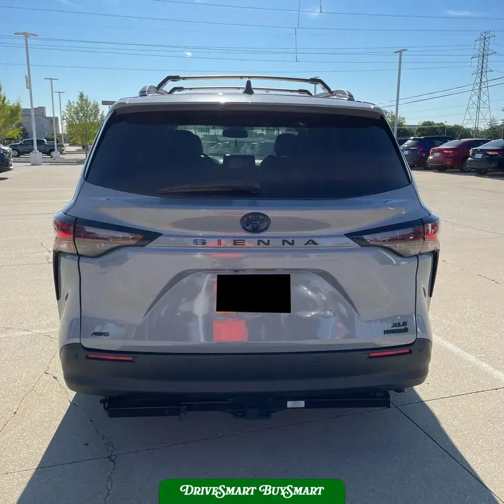2023 Toyota Sienna Woodland Edition