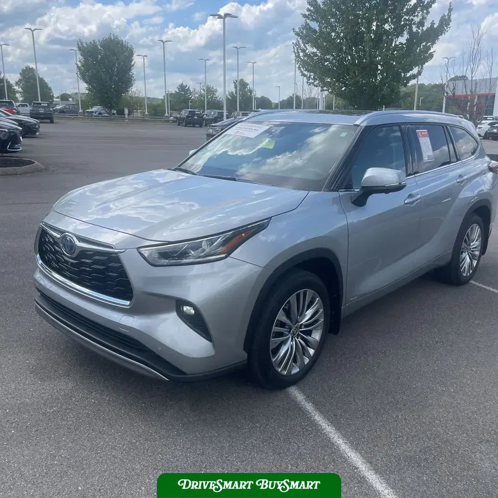 2024 Toyota Highlander Hybrid Platinum