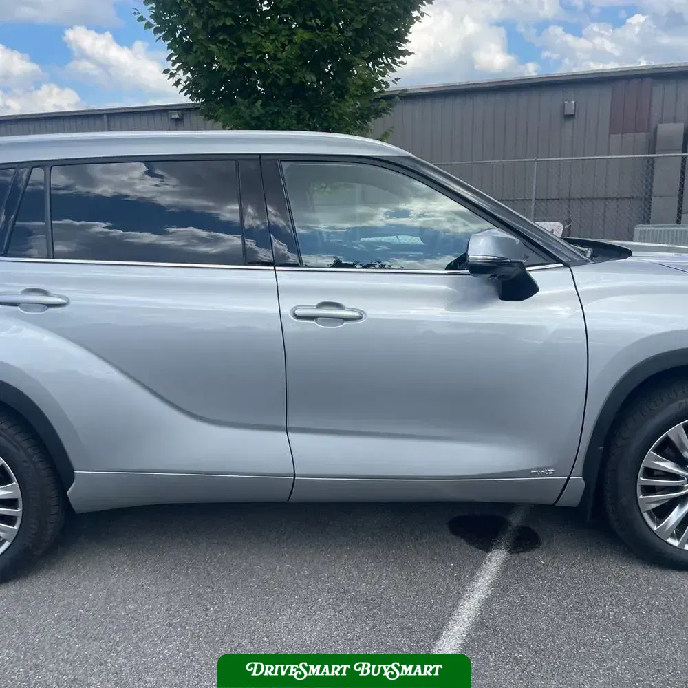 2024 Toyota Highlander Hybrid Platinum