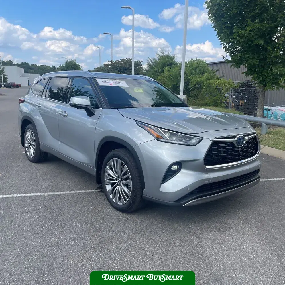 2024 Toyota Highlander Hybrid Platinum