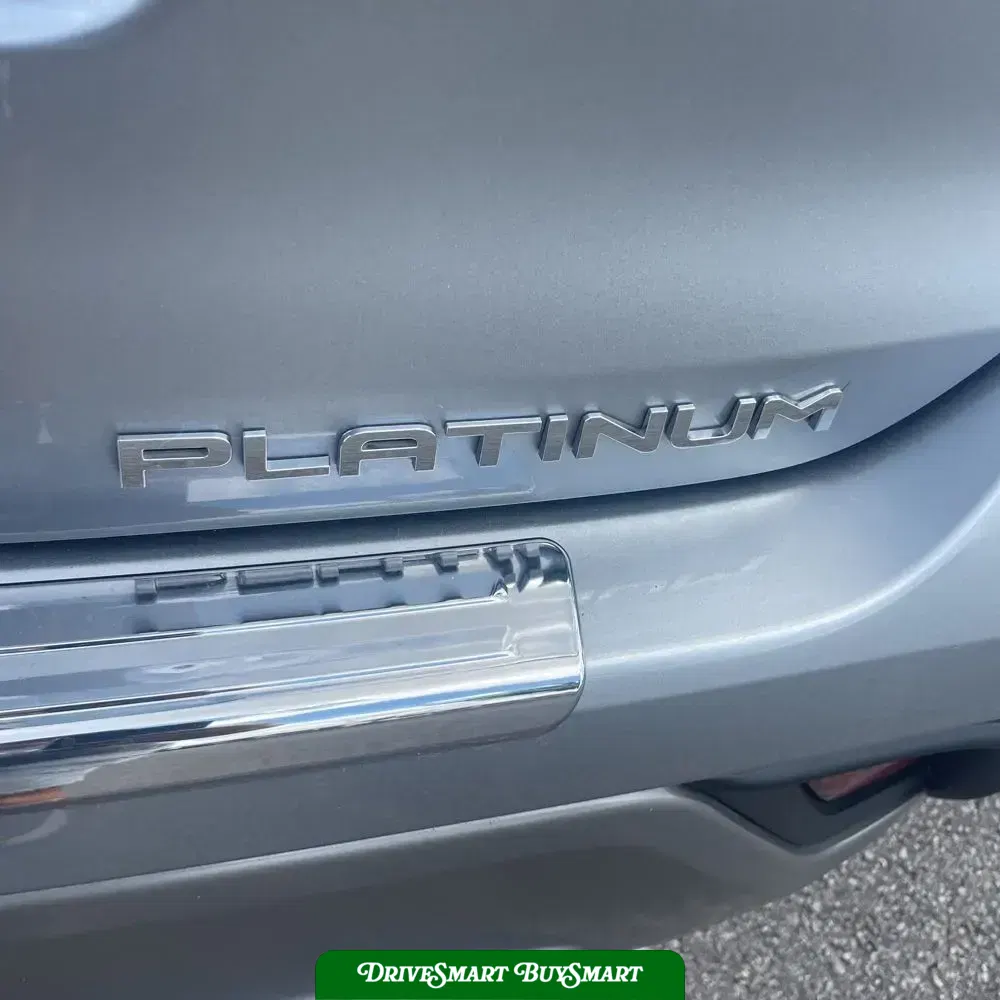 2024 Toyota Highlander Hybrid Platinum