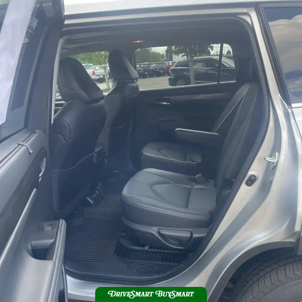 2024 Toyota Highlander Hybrid Platinum