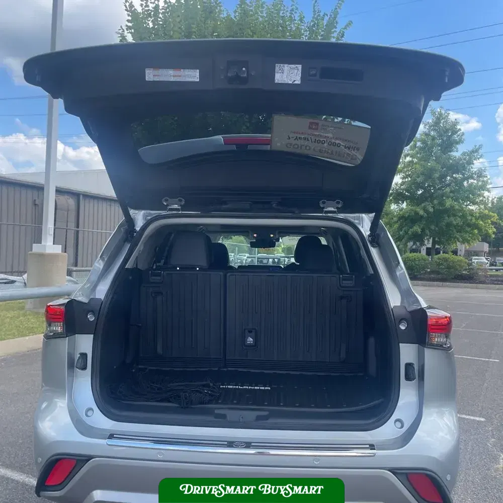 2024 Toyota Highlander Hybrid Platinum