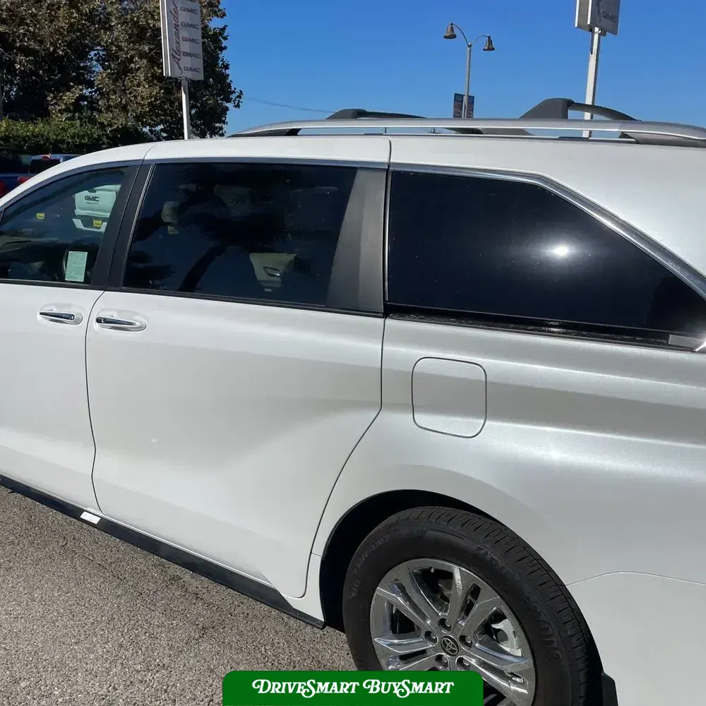 2023 Toyota Sienna Platinum 7-Passenger