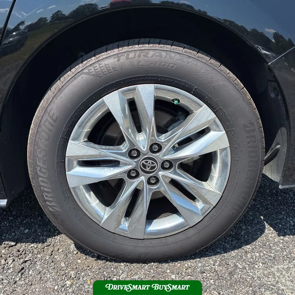 2024 Toyota Sienna XLE 7-Passenger
