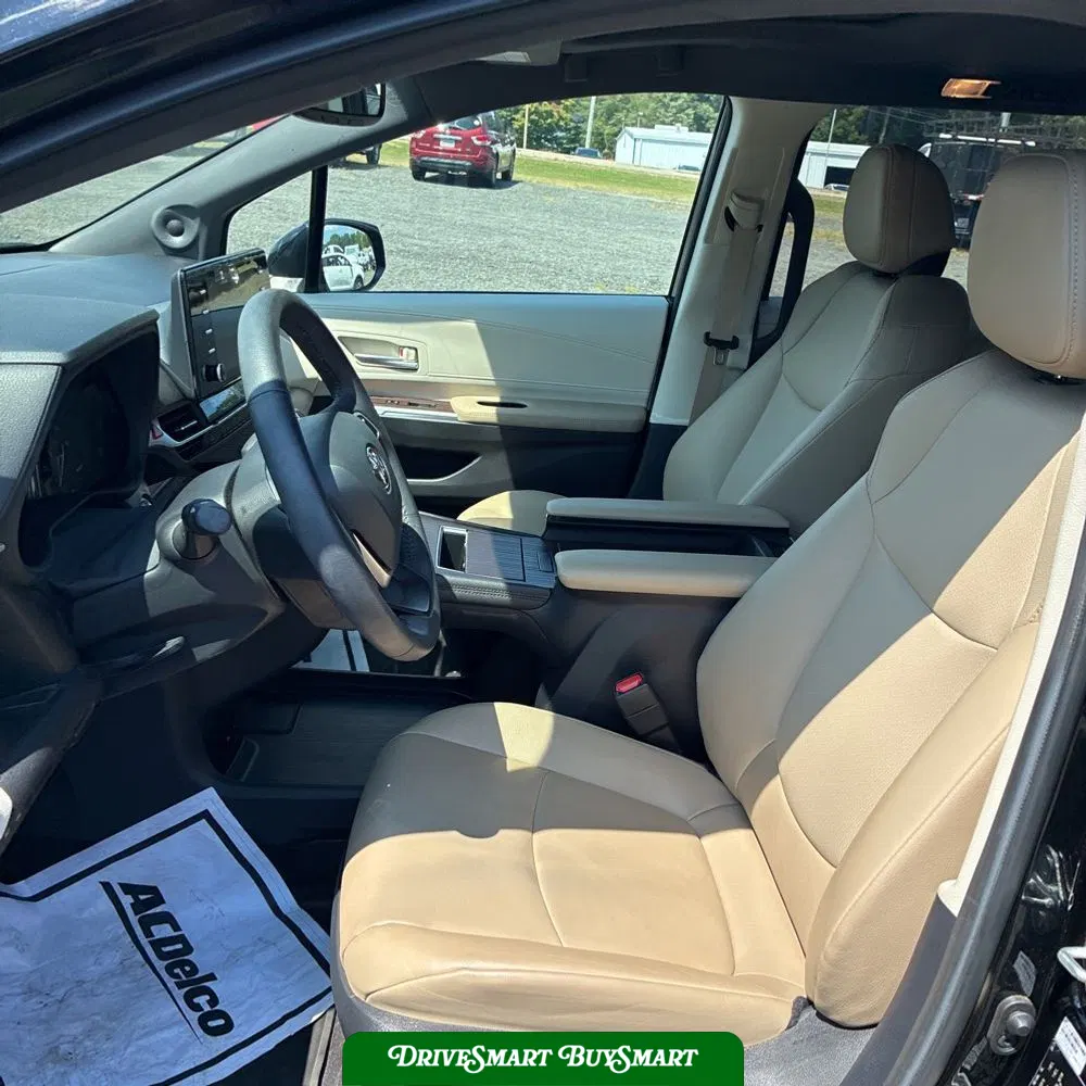 2024 Toyota Sienna XLE 7-Passenger