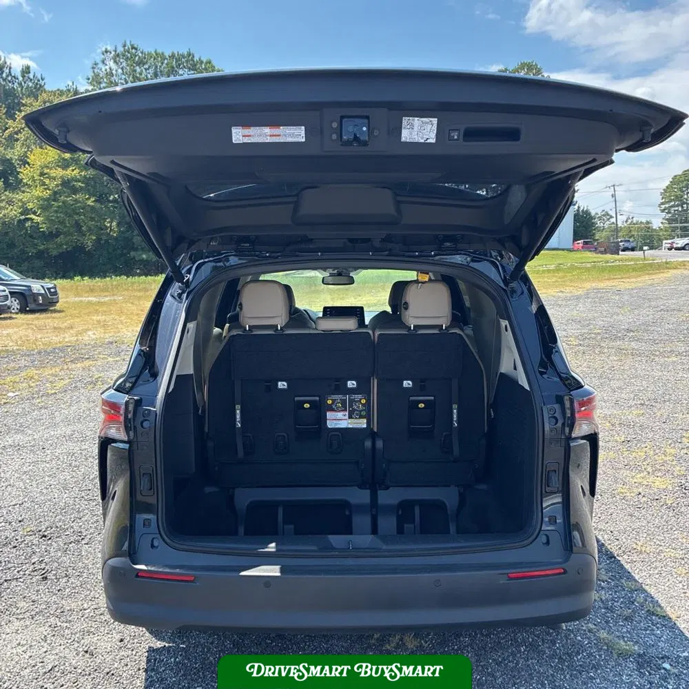 2024 Toyota Sienna XLE 7-Passenger