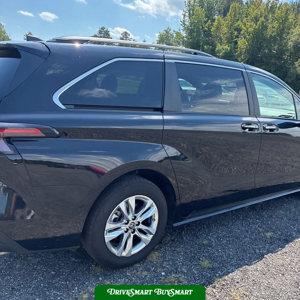 2024 Toyota Sienna XLE 7-Passenger