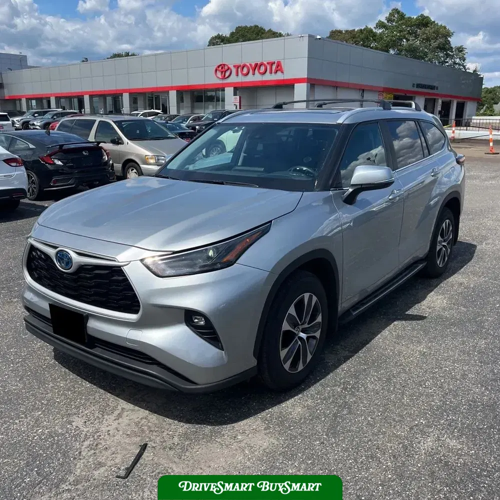 2024 Toyota Highlander Hybrid XLE