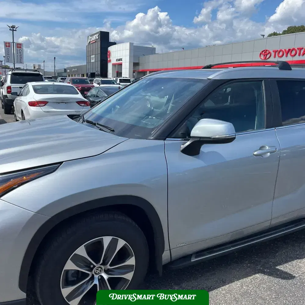 2024 Toyota Highlander Hybrid XLE