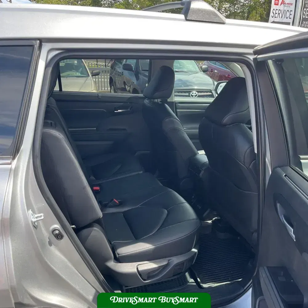 2024 Toyota Highlander Hybrid XLE