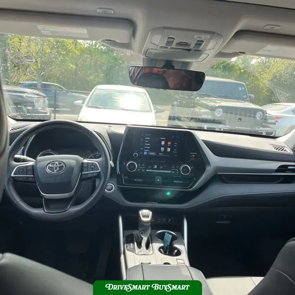 2024 Toyota Highlander Hybrid XLE