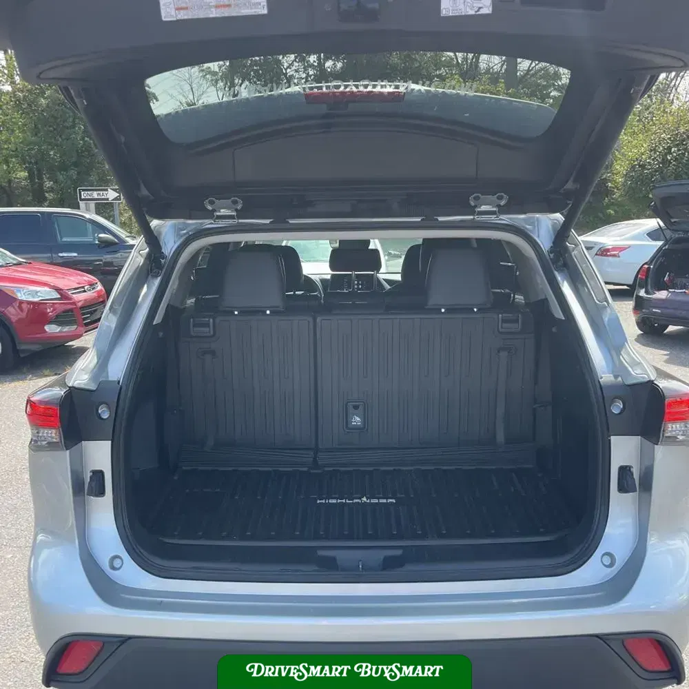2024 Toyota Highlander Hybrid XLE