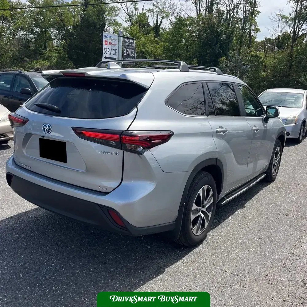 2024 Toyota Highlander Hybrid XLE