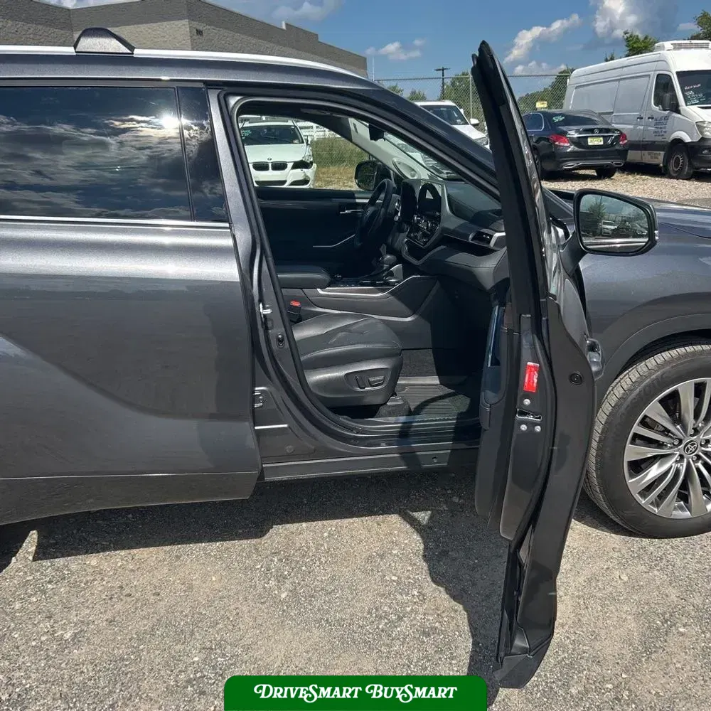 2024 Toyota Highlander Platinum