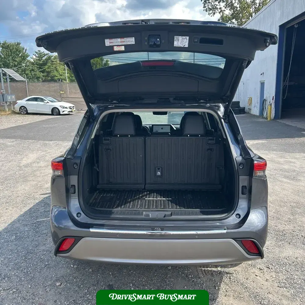 2024 Toyota Highlander Platinum