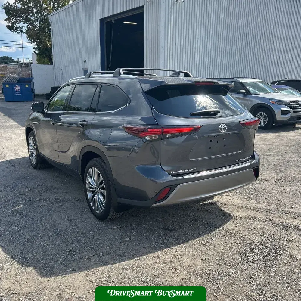 2024 Toyota Highlander Platinum