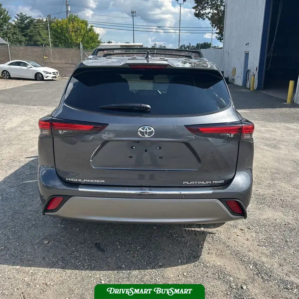 2024 Toyota Highlander Platinum