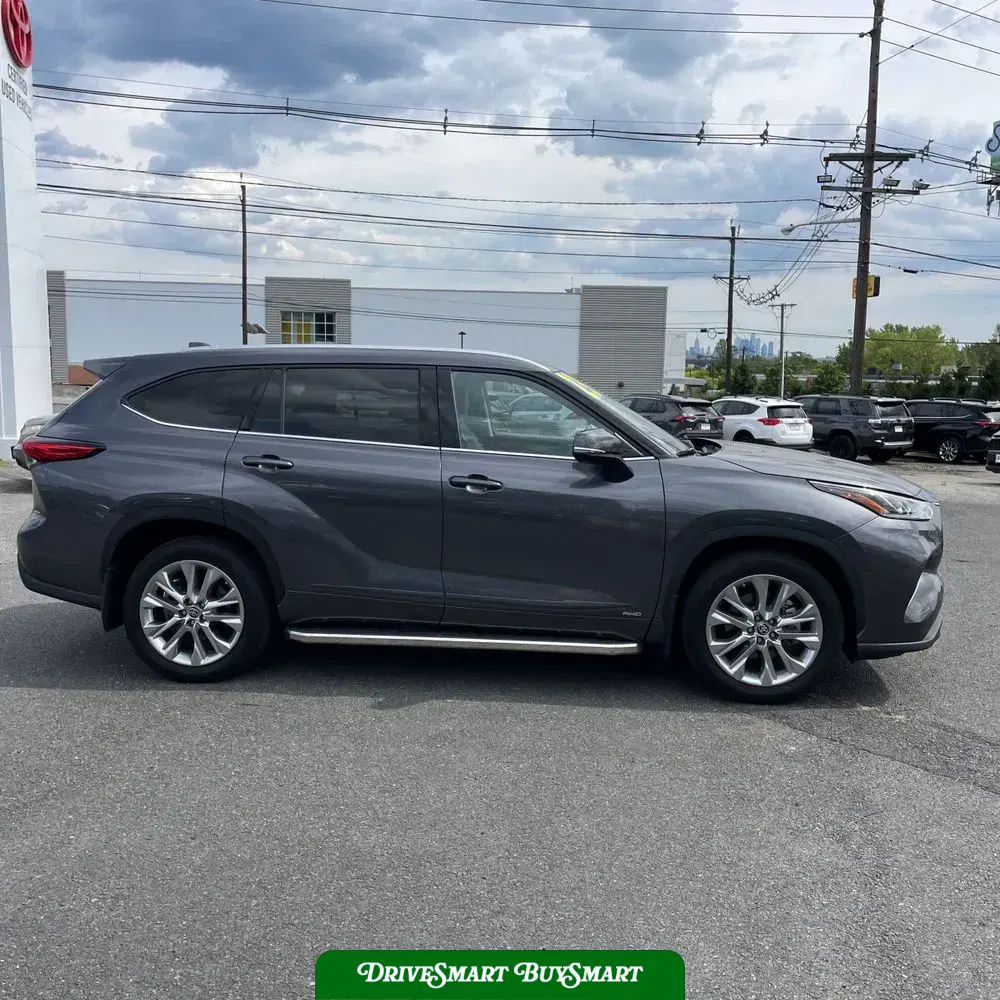 2023 Toyota Highlander Hybrid Limited