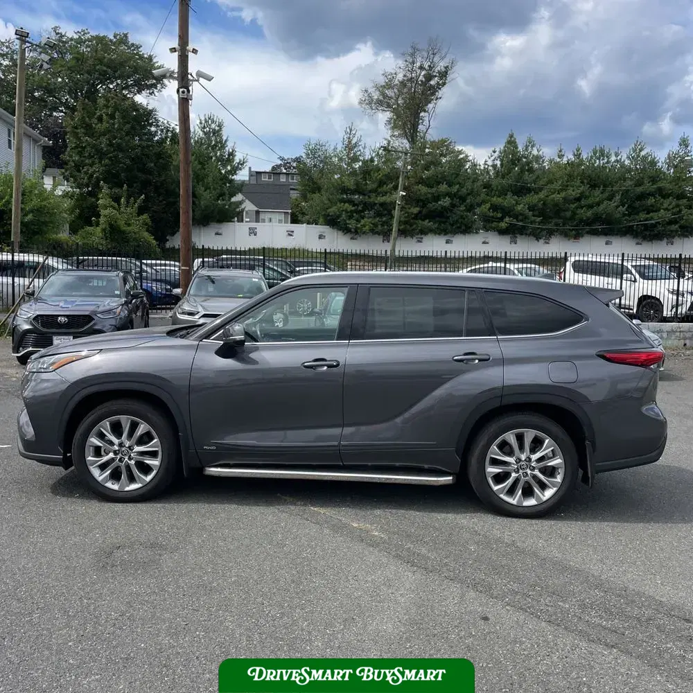2023 Toyota Highlander Hybrid Limited
