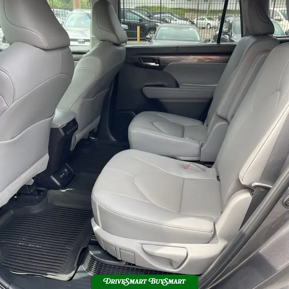 2023 Toyota Highlander Hybrid Limited