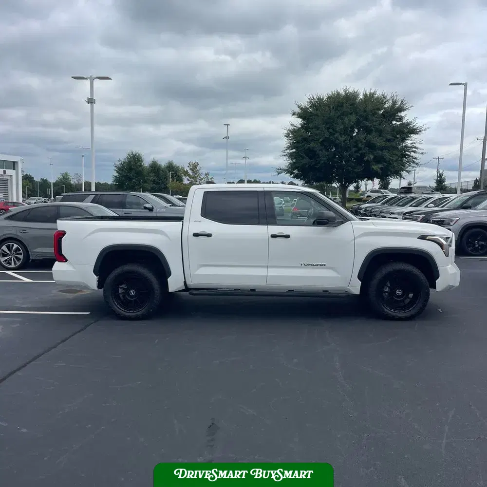 2022 Toyota Tundra SR5