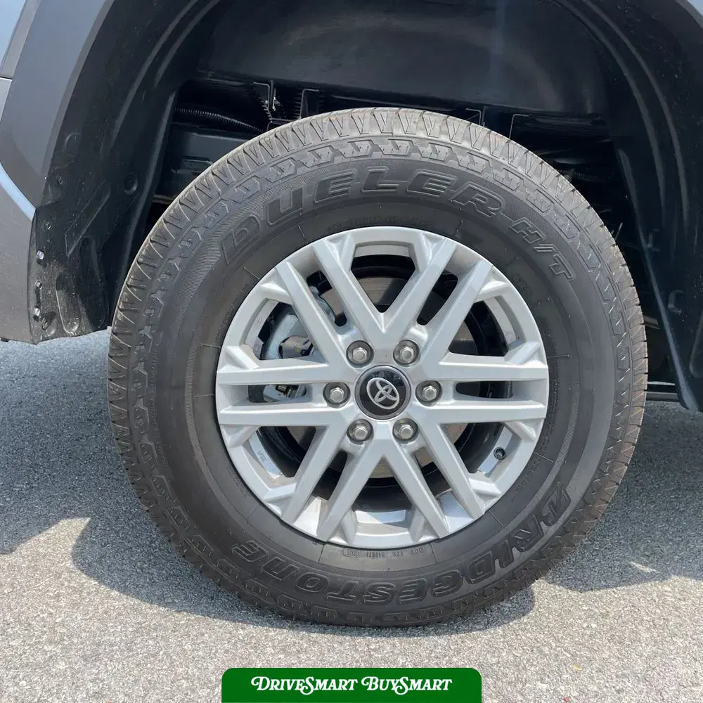 2025 Toyota Tundra SR5