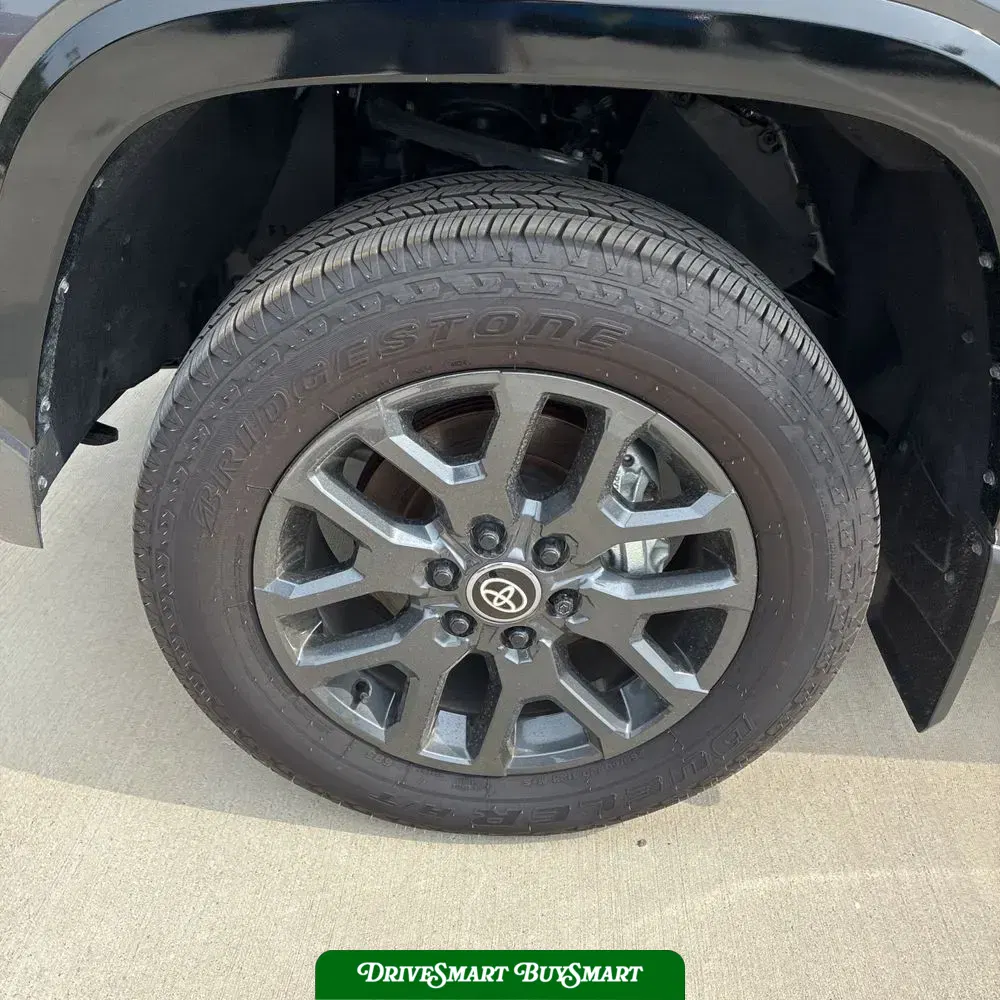 2025 Toyota Tundra Platinum HV