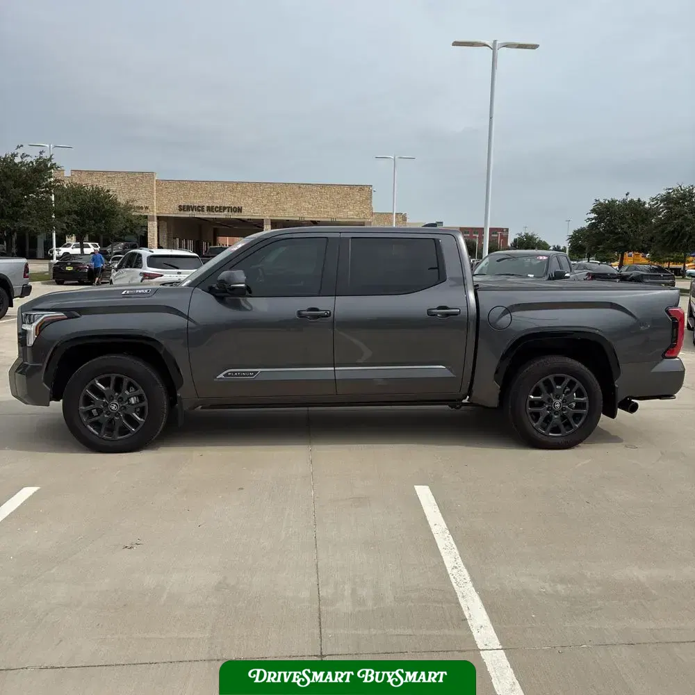 2025 Toyota Tundra Platinum HV
