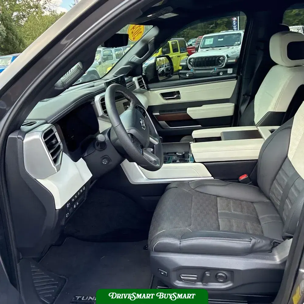 2024 Toyota Tundra Capstone HV
