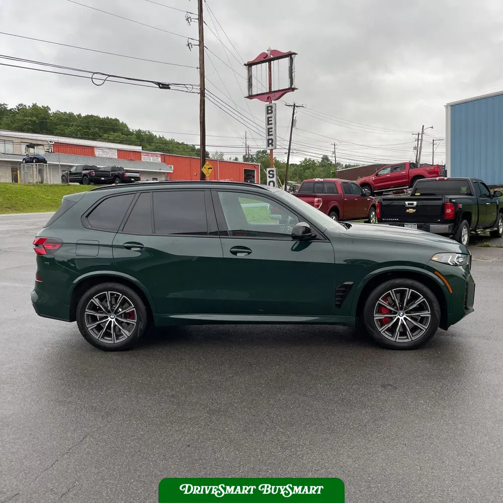2024 BMW X5 M60i