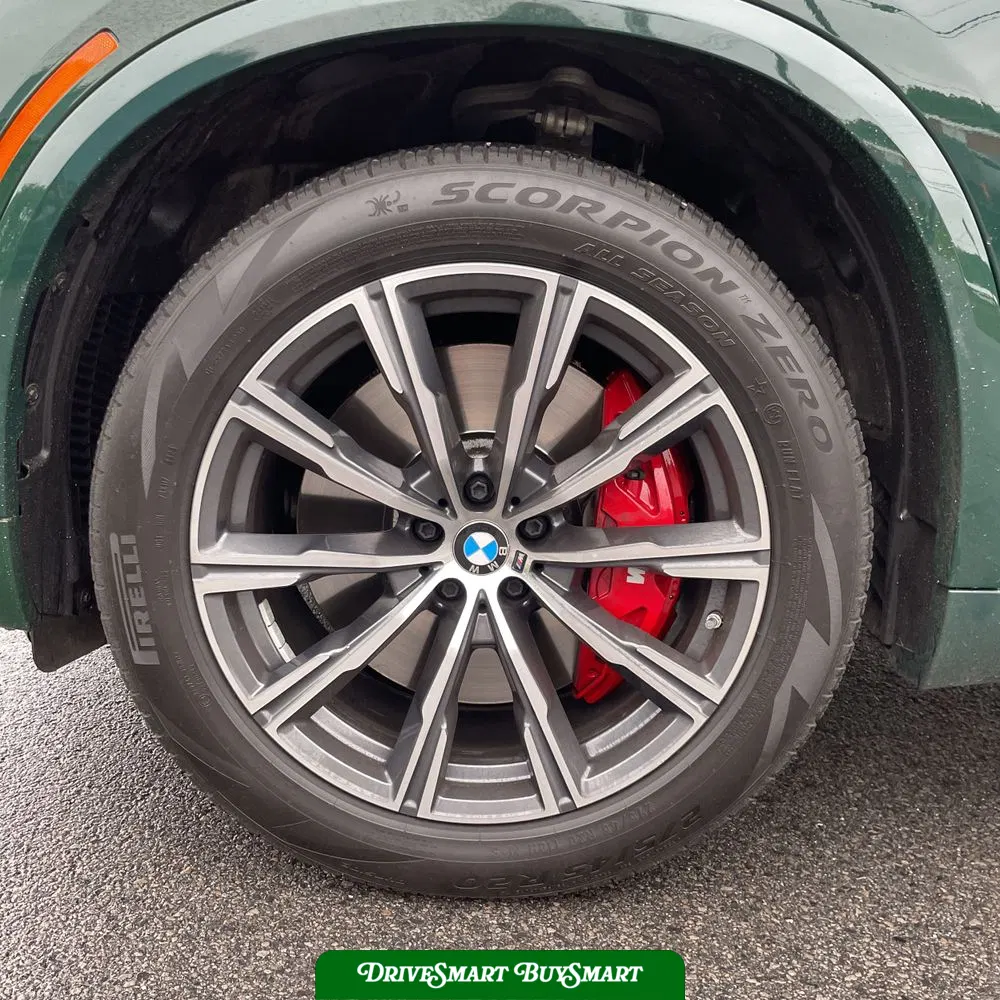 2024 BMW X5 M60i
