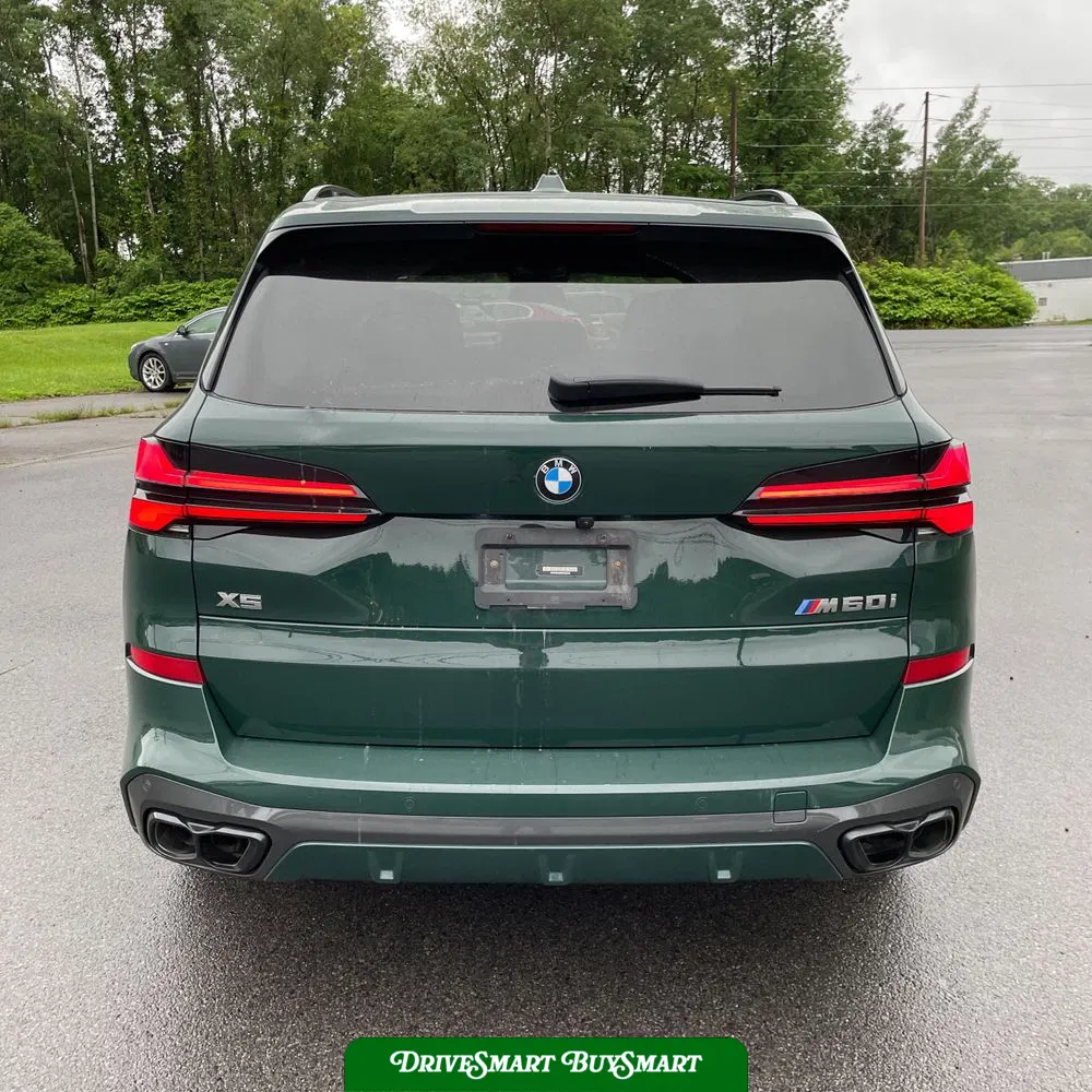 2024 BMW X5 M60i