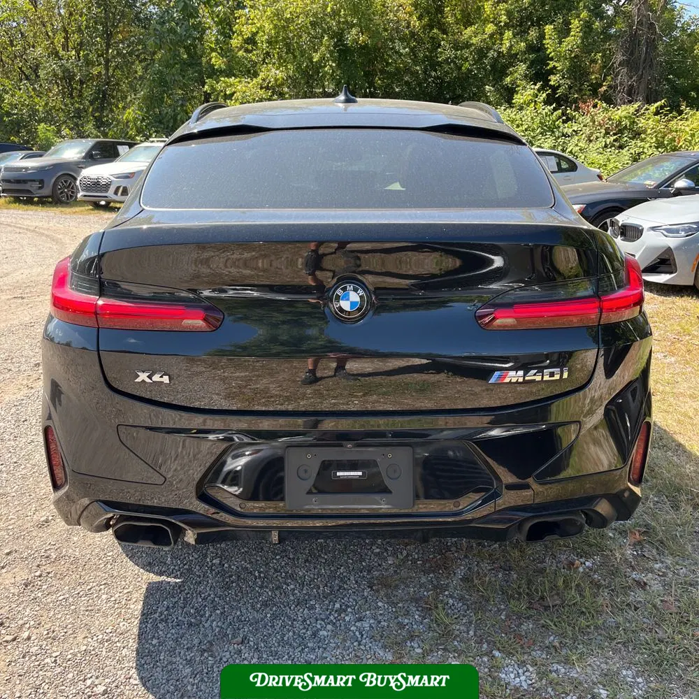 2023 BMW X4 M40i