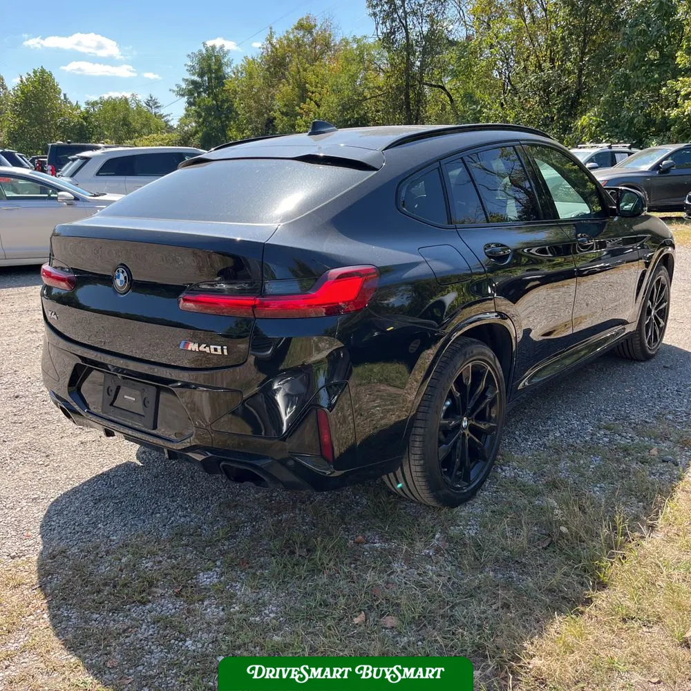 2023 BMW X4 M40i