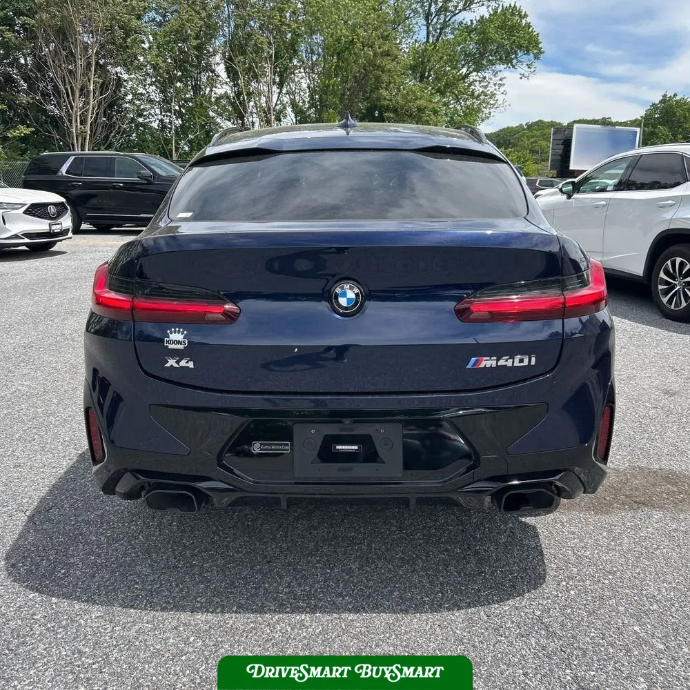 2023 BMW X4 M40i