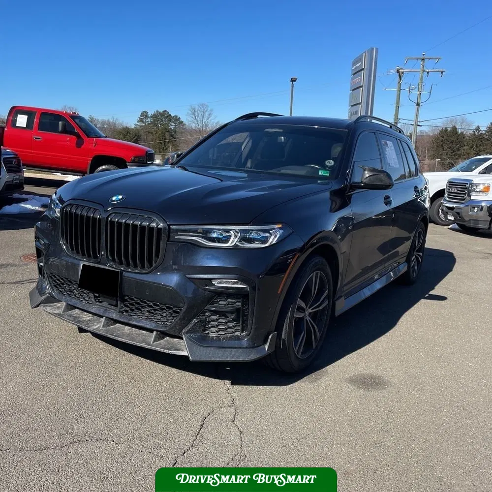 2022 BMW X7 M50i