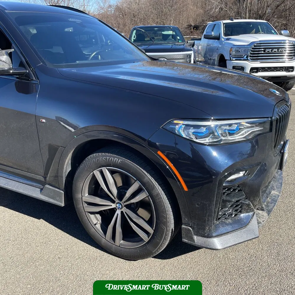 2022 BMW X7 M50i