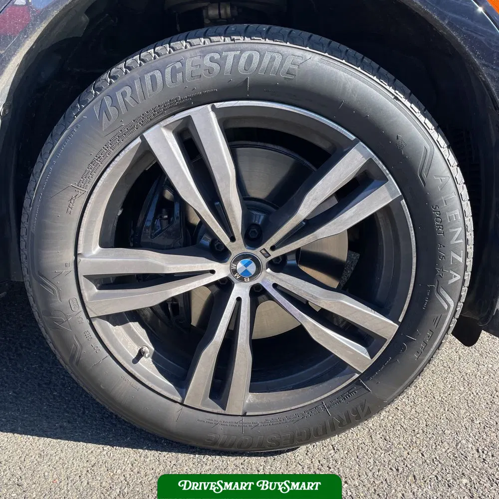 2022 BMW X7 M50i