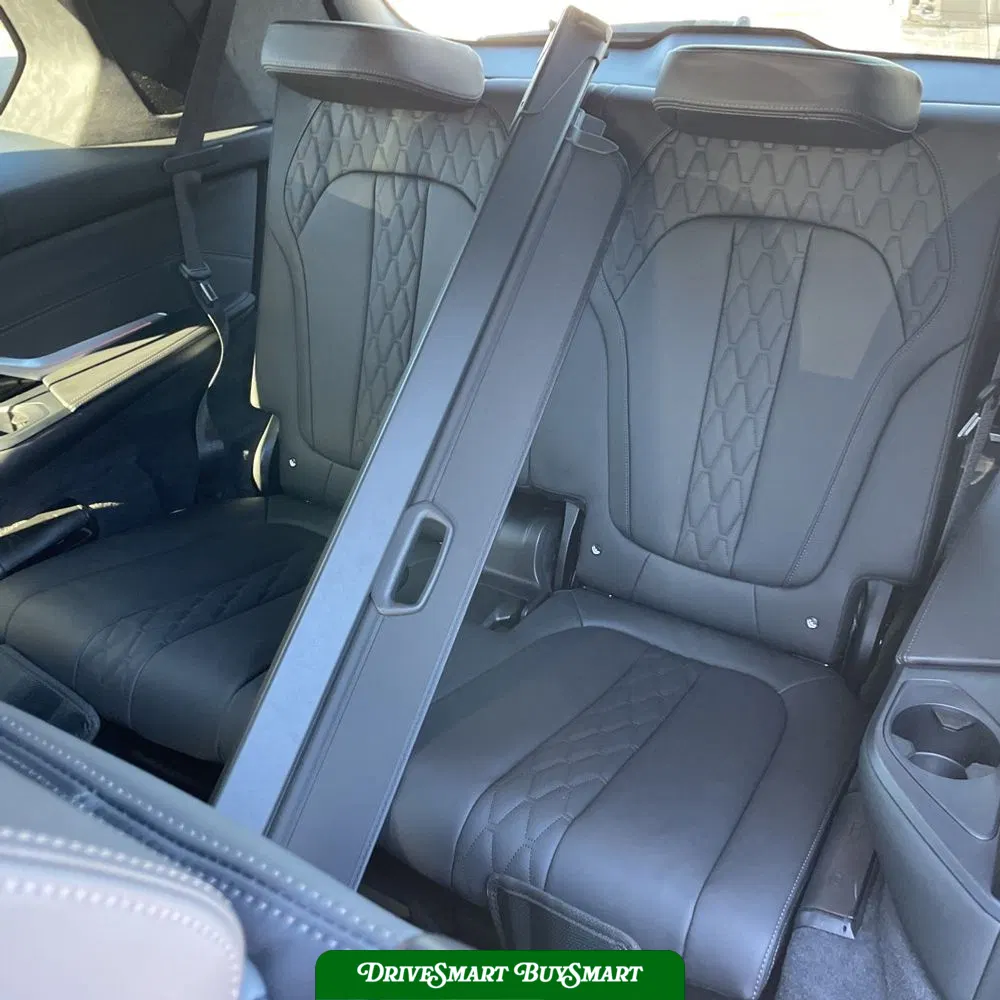 2022 BMW X7 M50i
