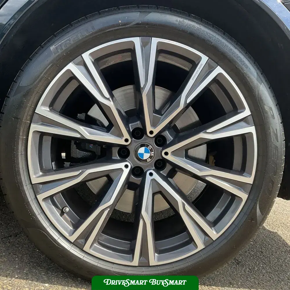 2021 BMW X7 M50i